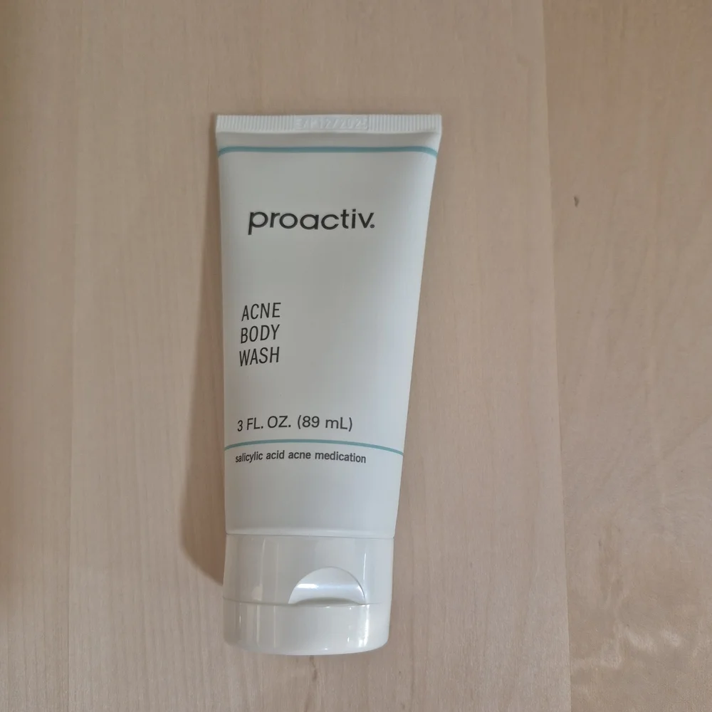 🎊🎊NEW🎊🎊 3FL OZ Proactiv Body Wash